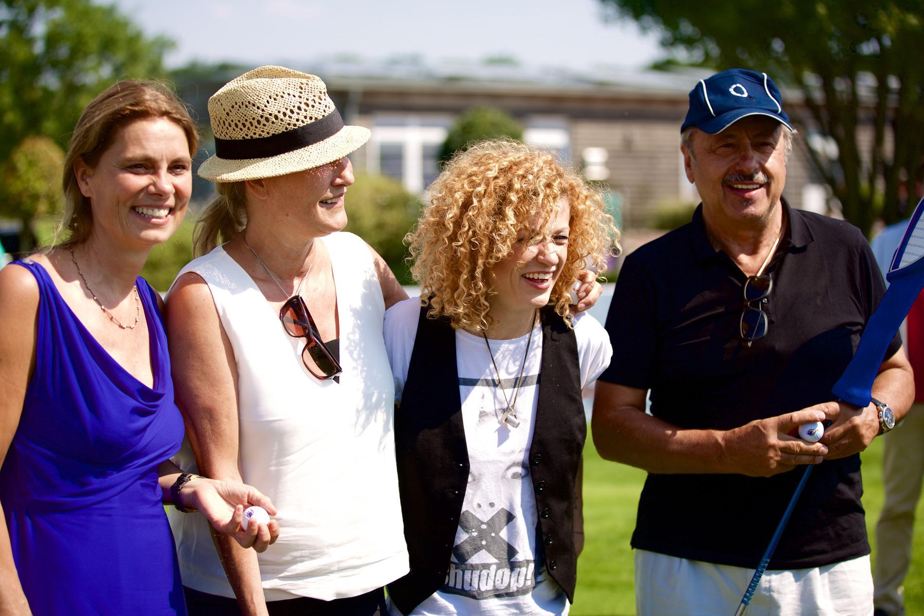 Sarah Wiener, Suzanne von Borsody, Lucy Diakovska und Wolfgang Stumph bei den GRK Golf Charity Masters Leipzig 2015