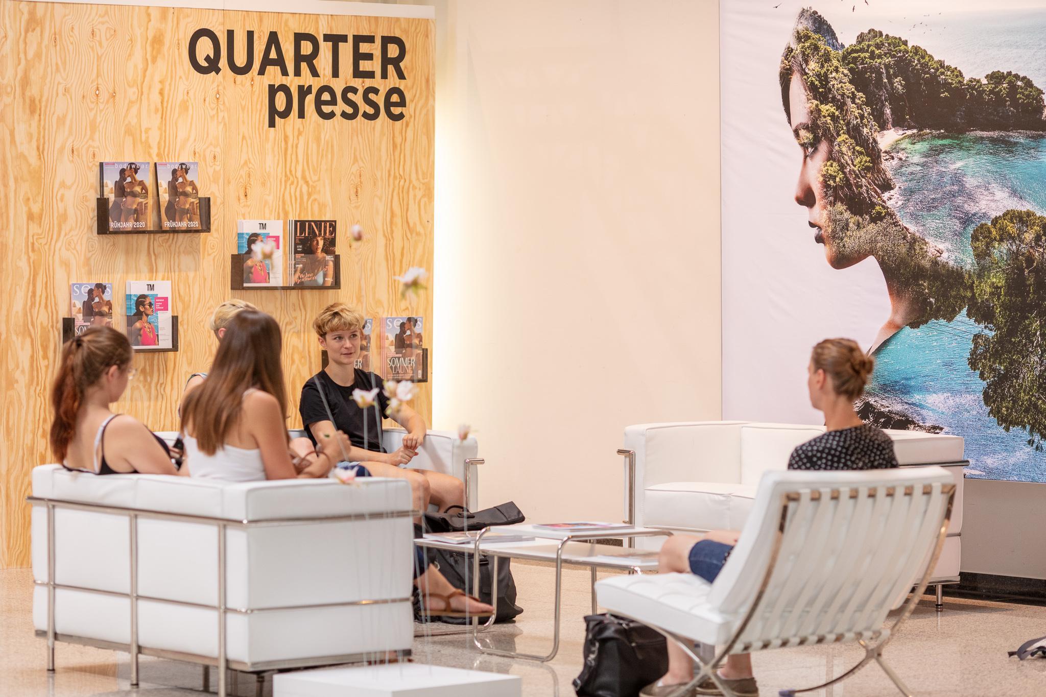 QUARTERdessous: Rund 120 Anbieter präsentieren in Schkeuditz bei Leipzig dem Fachhandel mehr als 250 Kollektionen aus den Bereichen Lingerie, Bademoden, Day-, Night-, Shape- sowie Sport- und Homewear. Fotos: Jörg Singer